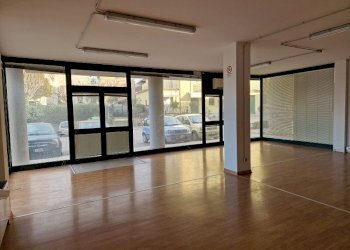 dettagli - Locale Commerciale Via Assisi 47, Perugia - foto 7