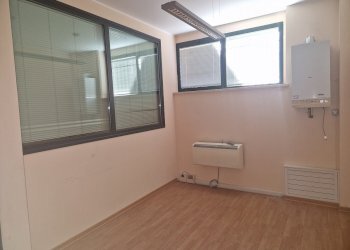 stanza - Locale Commerciale Via Assisi 47, Perugia - foto 8