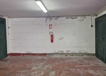 15c73823-ad9b-4cb5-9b40-df9ec8055b85.jpg - Box VIA MAIOLO  4, Alassio - foto 1