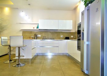 Cucina - Appartamento Via della Misericordia, Pontedera - foto 4