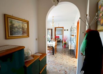 Four-room apartment Centrale, Martina Franca - photo 3