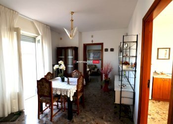 Four-room apartment Centrale, Martina Franca - photo 5