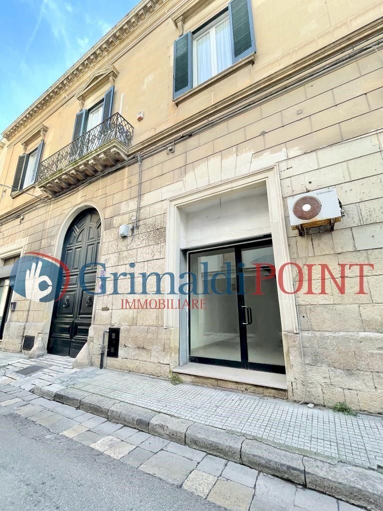 WhatsApp Image 2024-01-03 at 15.08.41 (6)_risultat - Commercial Premises Via Luigi de Simone 3, Lecce - photo 3