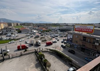 WhatsApp Image 2026-03-23 at 11.35.36 (2).jpeg - Bilocale Viale Carlo III, San Nicola la Strada - foto 7