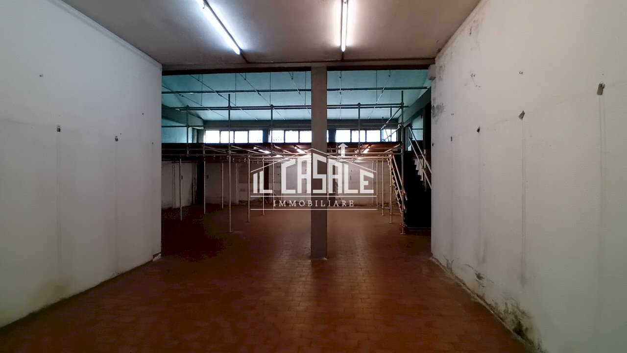 2fondorufina.jpg - Capannone Rufina - foto 2