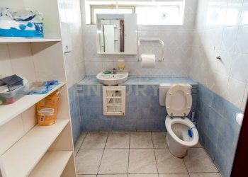 Via Tindari 35 DEPOSITO (17).jpg - Locale Commerciale Via Tindari 35, Misterbianco - foto 17