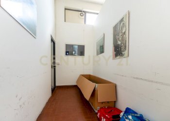 Via Tindari 35 DEPOSITO (24).jpg - Locale Commerciale Via Tindari 35, Misterbianco - foto 24