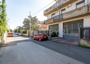 Via Tindari 35 DEPOSITO (25).jpg - Locale Commerciale Via Tindari 35, Misterbianco - foto 25