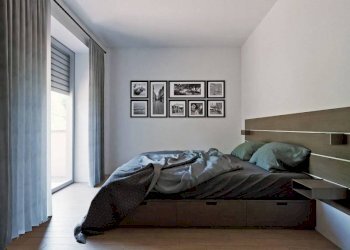 Camera da letto - Villa via del Roccolo, Varese - foto 23