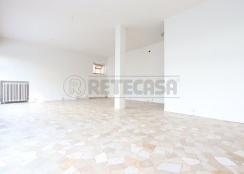 IMG_7616.JPG - Locale Commerciale Via Vincenzo Gonzati 2, Vicenza - foto 2