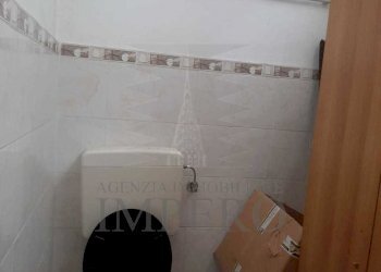 bagno - Locale Commerciale Strada Statale 1 15, Camporosso - foto 20