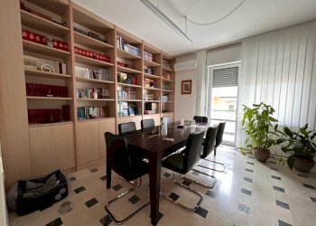 1.jpg - Quadrilocale VIALE MAIELLA, Francavilla al Mare - foto 1