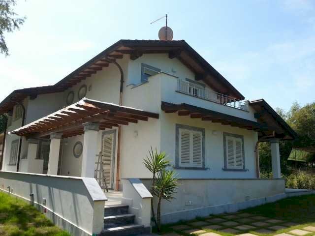 483953 - Copia - Copia.jpg - Villa Pietrasanta - foto 2