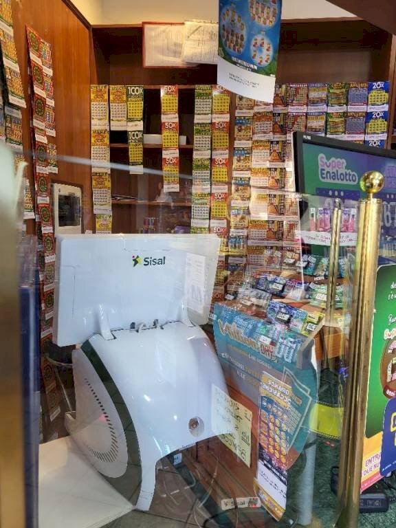 Interno non residenziale - Bar - Tabacchi - Ricevitoria Moncalieri - foto 2