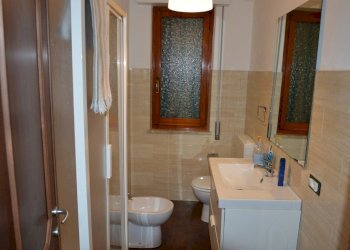 DSC_0021 (Copia).JPG - Trilocale La Spezia - foto 9