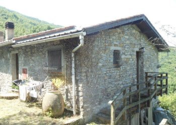 2.jpg - Villa at auction Via Steneri 15, Avegno - photo 1