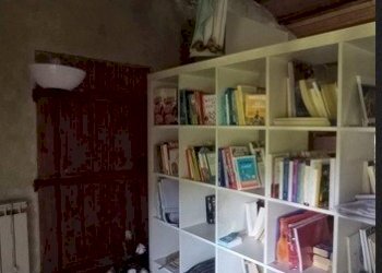 7.jpg - Villa at auction Via Steneri 15, Avegno - photo 6