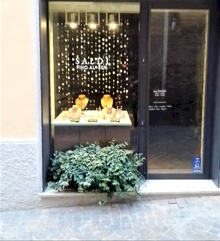 8rvd18n4.png - Locale Commerciale Corso Giuseppe Garibaldi 43, Ancona - foto 2