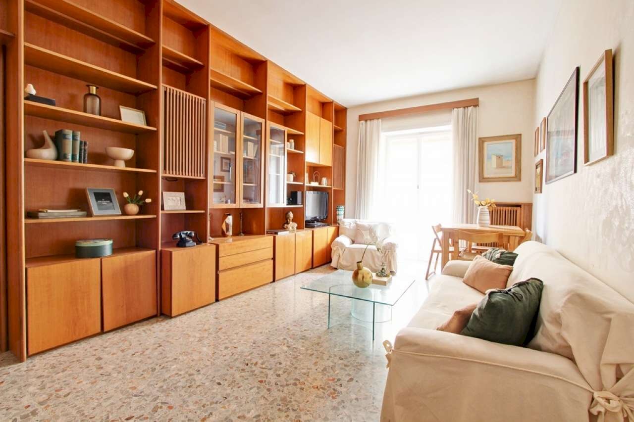 soggiorno  - Three-room apartment via  Simone Mosca, Roma - photo 1