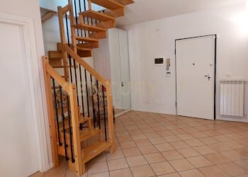 Salone 2.jpg - Appartamento Via Sette Ponti 11D, Reggello - foto 9