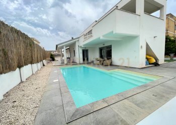 Villa Piazzale Sant'Anastasio, Anzio - foto 1