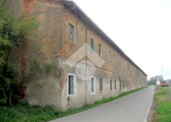 Independent house Cascina brambilla, Corbetta - photo 1