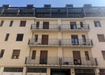 Facciata - Bilocale via Antonio Fogazzaro, 9, Milano - foto 17