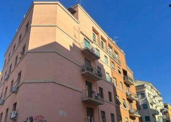 Facciata - Appartamento via Laura Mantegazza, Roma - foto 25