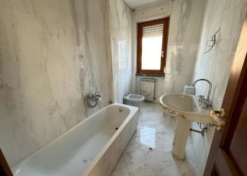 ca12.jpg - Appartamento Carrara - foto 12