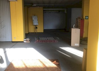 IMG_1228.jpg - Magazzino Piazza XXV Aprile, Lodi - foto 4