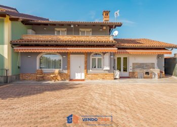 Independent house Trinità - photo 1