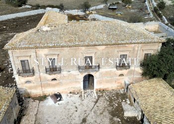facciata - Rustico contrada scifazzo, frazione Marina Di Ragusa, Ragusa - foto 1