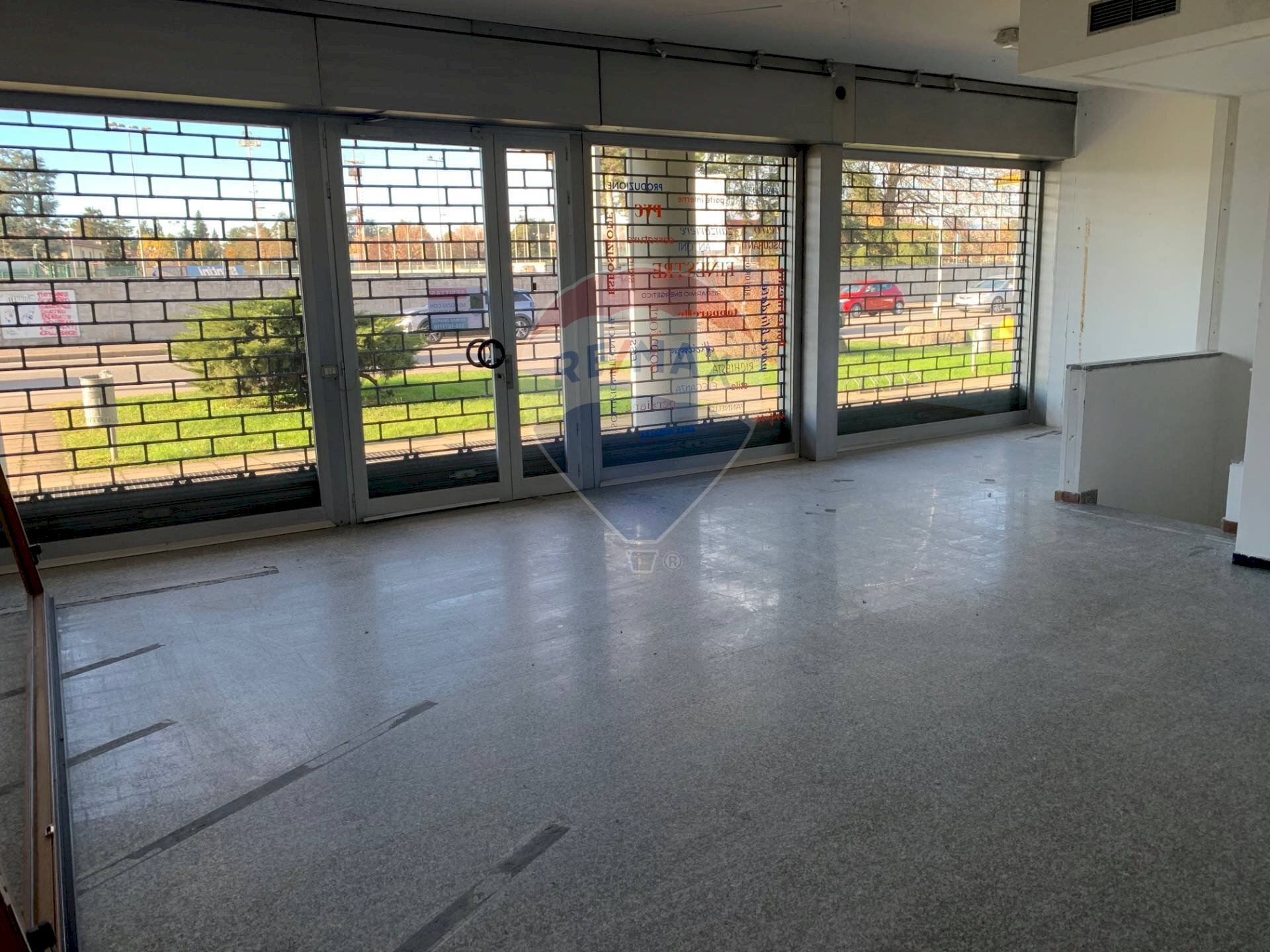 Commercial Premises Via Provinciale, Dalmine - photo 3