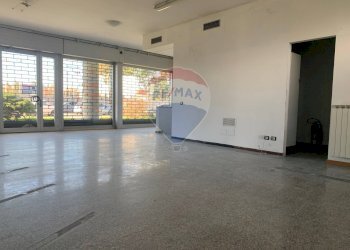 Locale Commerciale Via Provinciale, Dalmine - foto 1