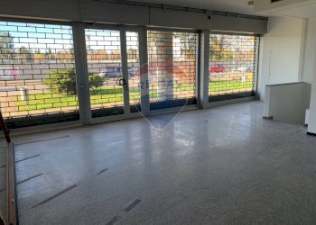 Locale Commerciale Via Provinciale, Dalmine - foto 3