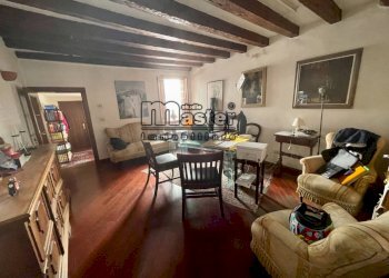 Stabile - Palazzo Piazza Vittoria, Treviso (zona Centro Storico) - foto 3