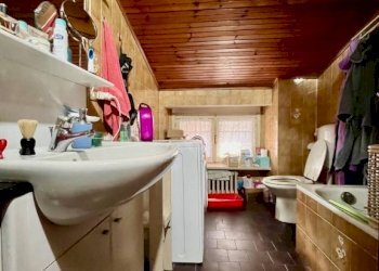 bagno mansarda - Villa via Don Luigi Orione, 238, Bra - foto 41
