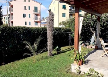 2bde7a52-4664-4dbb-9005-e9a9f6df16da.jpg - Porzione di casa Ameglia - foto 3