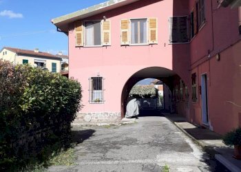 206266dd-5bfd-44b1-925a-4f330a572cc0.jpg - Porzione di casa Ameglia - foto 14