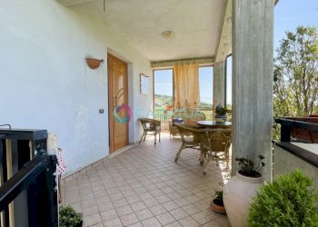 Ingresso porticato - Villa Castellalto - foto 7