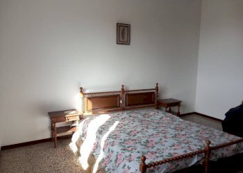 Villa strada Oleggio, 15, Novara (zona Pernate) - foto 31