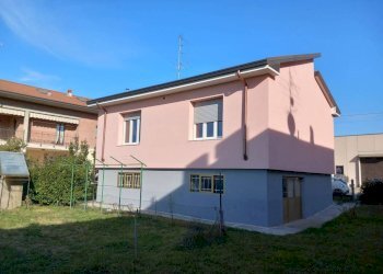 Villa strada Oleggio, 15, Novara (zona Pernate) - foto 36