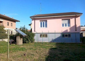 Terreno - Villa strada Oleggio, 15, Novara (zona Pernate) - foto 1