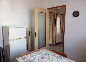 Salone - Villa strada Oleggio, 15, Novara (zona Pernate) - foto 32