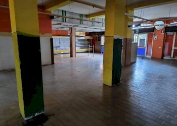 negozio - Negozio via Dobbiaco, Varese - foto 5