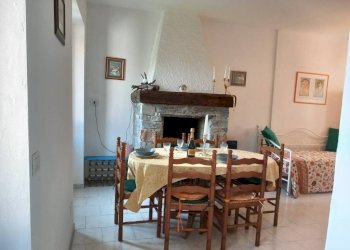 Salone - Casa indipendente via Stefano Ribolzi, 13, Maccagno con Pino e Veddasca - foto 16