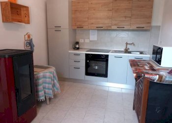Cucina - Casa indipendente via Stefano Ribolzi, 13, Maccagno con Pino e Veddasca - foto 25