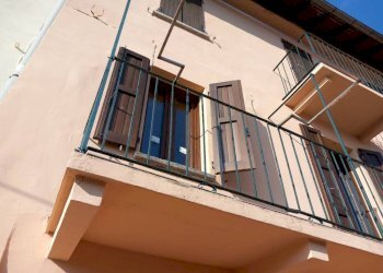 Facciata - Casa indipendente via Stefano Ribolzi, 13, Maccagno con Pino e Veddasca - foto 29