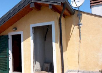 Facciata - Villa a Schiera via Roggia Molinara, 6, Biandrate - foto 6