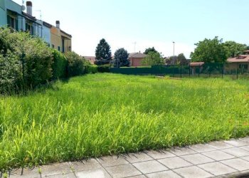 Giardino - Villa a Schiera via Roggia Molinara, 6, Biandrate - foto 8